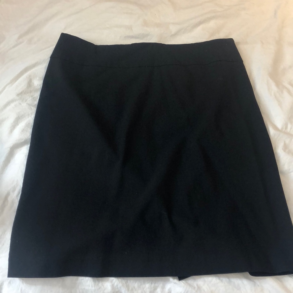 BLACK PENCIL SKIRT